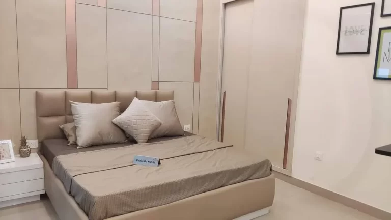 TRG The Mall – Noida Extension